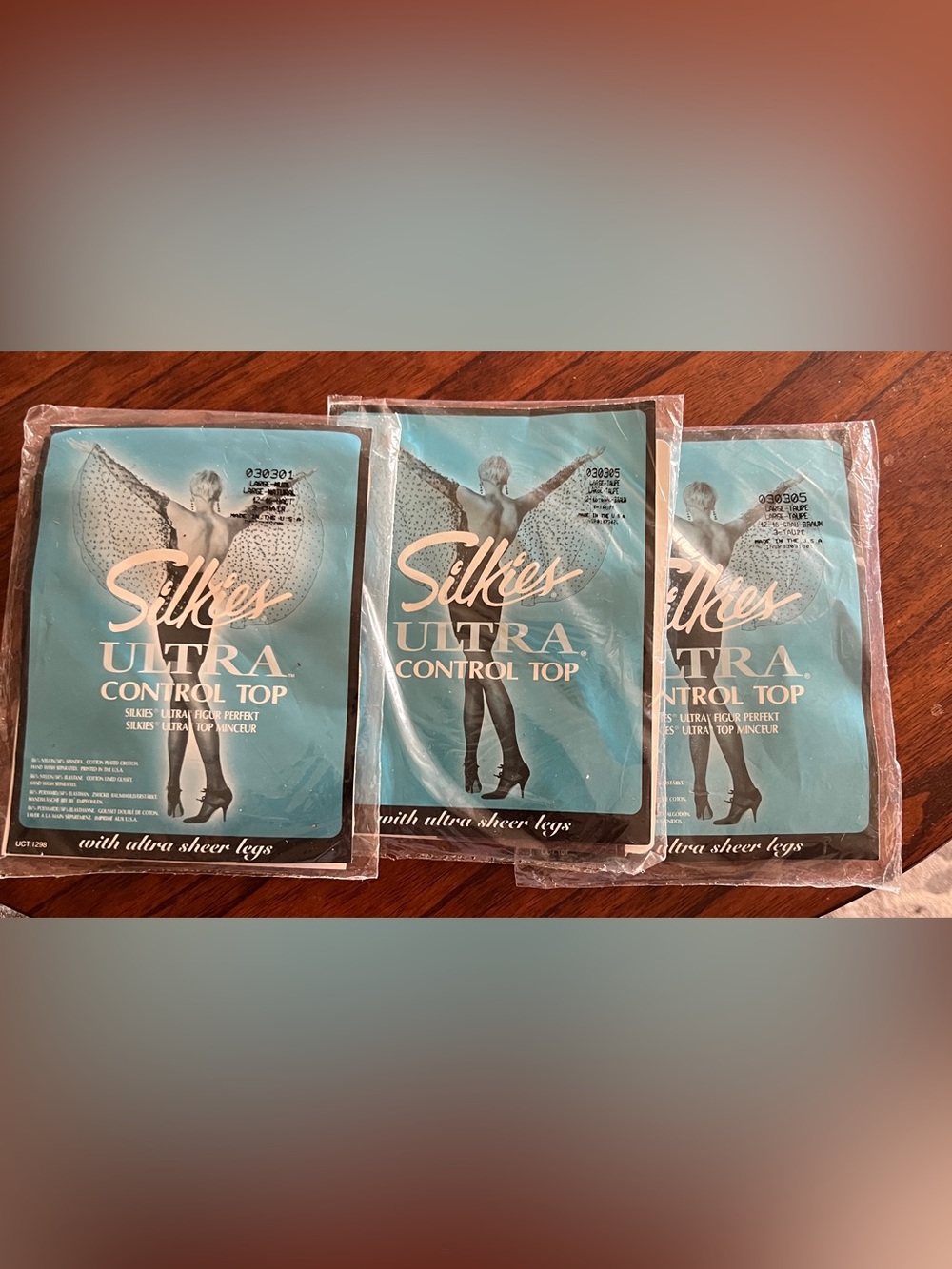 3 Vintage Silkies Control Top Pantyhose Lot Size L (2) Taupe, (1) Natural 90s